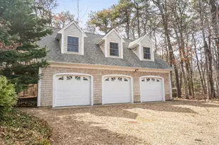 94 Weaver Ln, Tisbury, MA 02568 - Photo 31