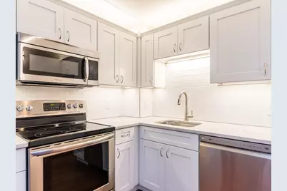 28 Lee St #6, Cambridge, MA 02139 - Photo 3