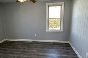 11 Davis St, Fall River, MA 02720 - Photo 9