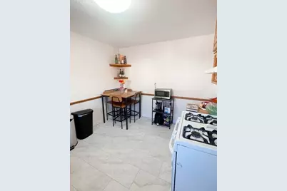 125 Pleasant St #2, Watertown, MA 02472 - Photo 5