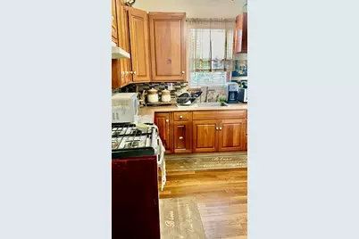 11 Phillips Ave, Lynn, MA 01902 - Photo 9