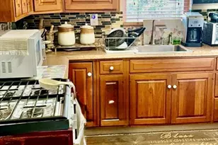 11 Phillips Ave, Lynn, MA 01902 - Photo 9