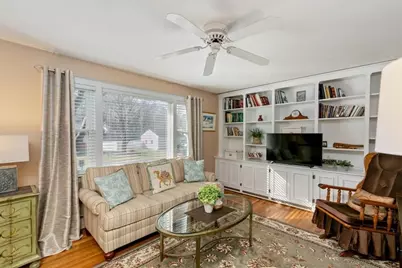 58 Oakcrest Circle, Methuen, MA 01844 - Photo 7