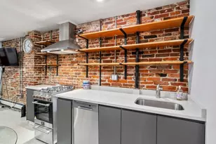 26 Unity St, Boston, MA 02113 - Photo 3