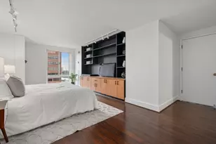 75-83 Cambridge Pkwy, Cambridge, MA 02142 - Photo 11