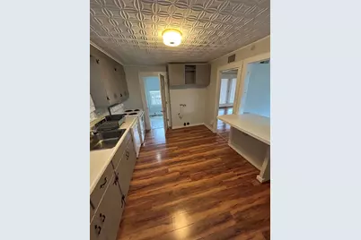 272 N Main St #1, East Brookfield, MA 01535 - Photo 5