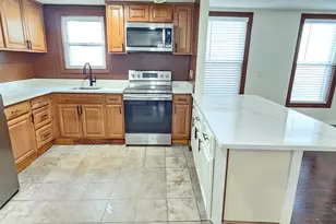 21 Central St, Whitman, MA 02382 - Photo 3