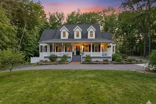 14 Salisbury St, Grafton, MA 01519 - Photo 1