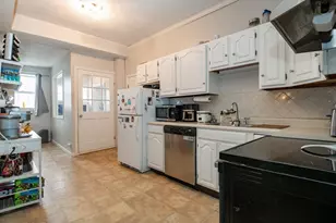 96 Derby St, Salem, MA 01970 - Photo 7