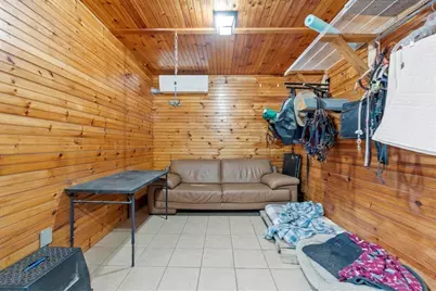 190 Hardwick, Petersham, MA 01366 - Photo 17