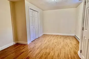 93 W Emerson St, Melrose, MA 02176 - Photo 5