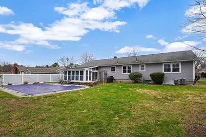 135 Nutmeg Cir, Chicopee, MA 01020 - Photo 37