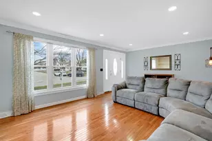 135 Nutmeg Cir, Chicopee, MA 01020 - Photo 15