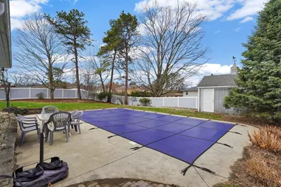 135 Nutmeg Cir, Chicopee, MA 01020 - Photo 33