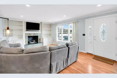 135 Nutmeg Cir, Chicopee, MA 01020 - Photo 13