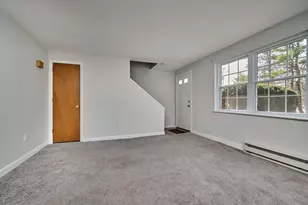 252 West St, Amherst, MA 01002 - Photo 3