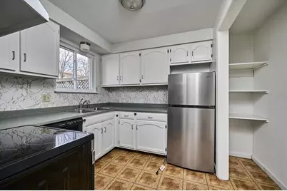 252 West St #13, Amherst, MA 01002 - Photo 7