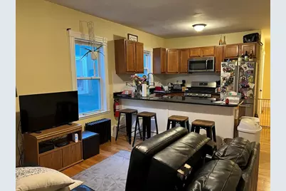 42 Gorham St #3, Somerville, MA 02144 - Photo 3