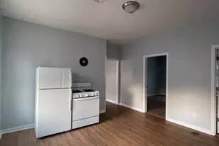 9 Townsend St, Worcester, MA 01609 - Photo 5