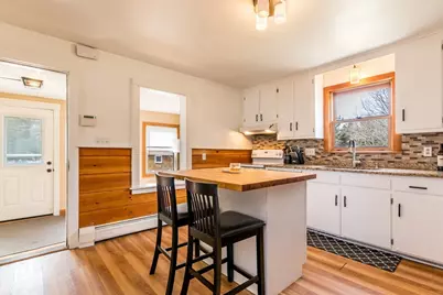 137 Fearing Hill Rd, Wareham, MA 02576 - Photo 5