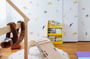 60 Greenleaf Cir, Framingham, MA 01701 - Photo 9