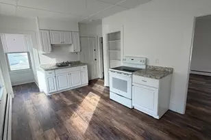 45 Elliot St, Beverly, MA 01915 - Photo 1