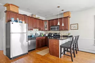 614 E 3rd, Boston, MA 02127 - Photo 5