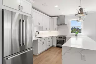 16 Franklin St, Salem, MA 01970 - Photo 7