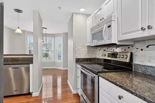 54 Westminster Dr, Marlborough, MA 01754 - Photo 9