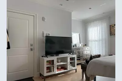 296 Beacon #3, Boston, MA 02116 - Photo 5