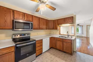 29A Chilmark St, Worcester, MA 01604 - Photo 7