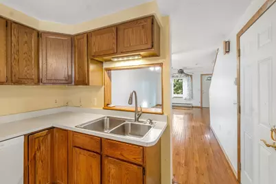 29-A Chilmark St, Worcester, MA 01604 - Photo 5