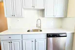 28 Corona, Boston, MA 02124 - Photo 17