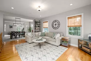 8 Gates Lane, Wakefield, MA 01880 - Photo 5