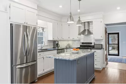 79 Florence Ave, Melrose, MA 02176 - Photo 3