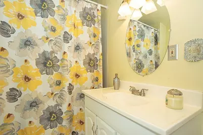 24 Laurel Ave, Wilmington, MA 01887 - Photo 27