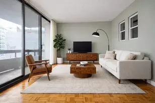 566 Commonwealth Ave, Boston, MA 02215 - Photo 1