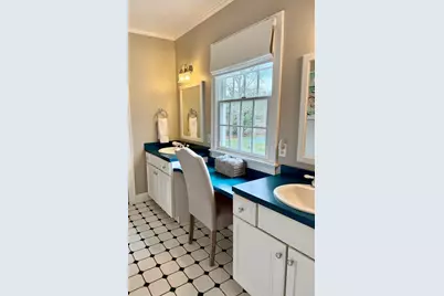 523 Old Westport Rd, Dartmouth, MA 02747 - Photo 35