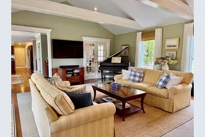 523 Old Westport Rd, Dartmouth, MA 02747 - Photo 11