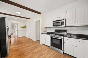 1553 Broadway, Raynham, MA 02767 - Photo 13