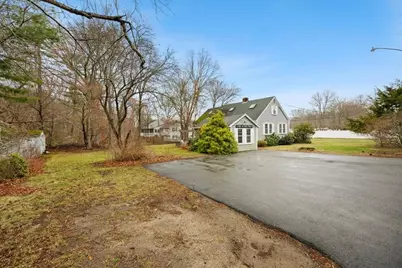 1553 Broadway, Raynham, MA 02767 - Photo 3