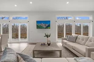 22 Woodbury St, Gloucester, MA 01930 - Photo 19