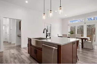 22 Woodbury St, Gloucester, MA 01930 - Photo 11