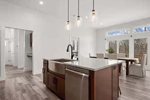 22 Woodbury St, Gloucester, MA 01930 - Photo 11