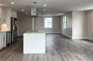 131 Cambridge St, Burlington, MA 01803 - Photo 3