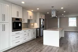 131 Cambridge St, Burlington, MA 01803 - Photo 5