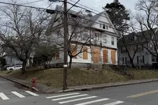 337 Beacon St, Lowell, MA 01850 - Photo 1