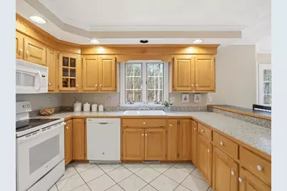 51 Colonial Ave, North Andover, MA 01845 - Photo 13