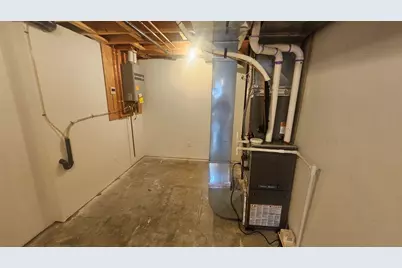 175 Fiberloid, Springfield, MA 01151 - Photo 27