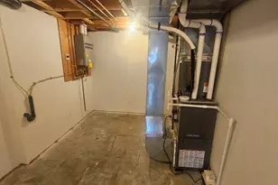 175 Fiberloid, Springfield, MA 01151 - Photo 27